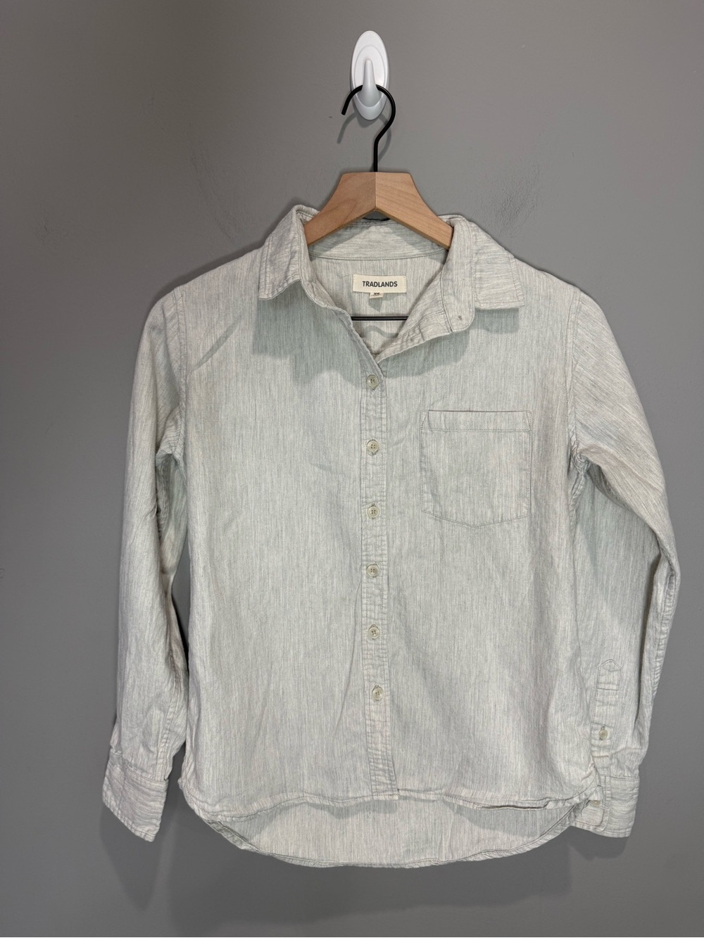 Tradlands Gray Cotton Button Front Shirt XS Classic Pocket Lightweight Top